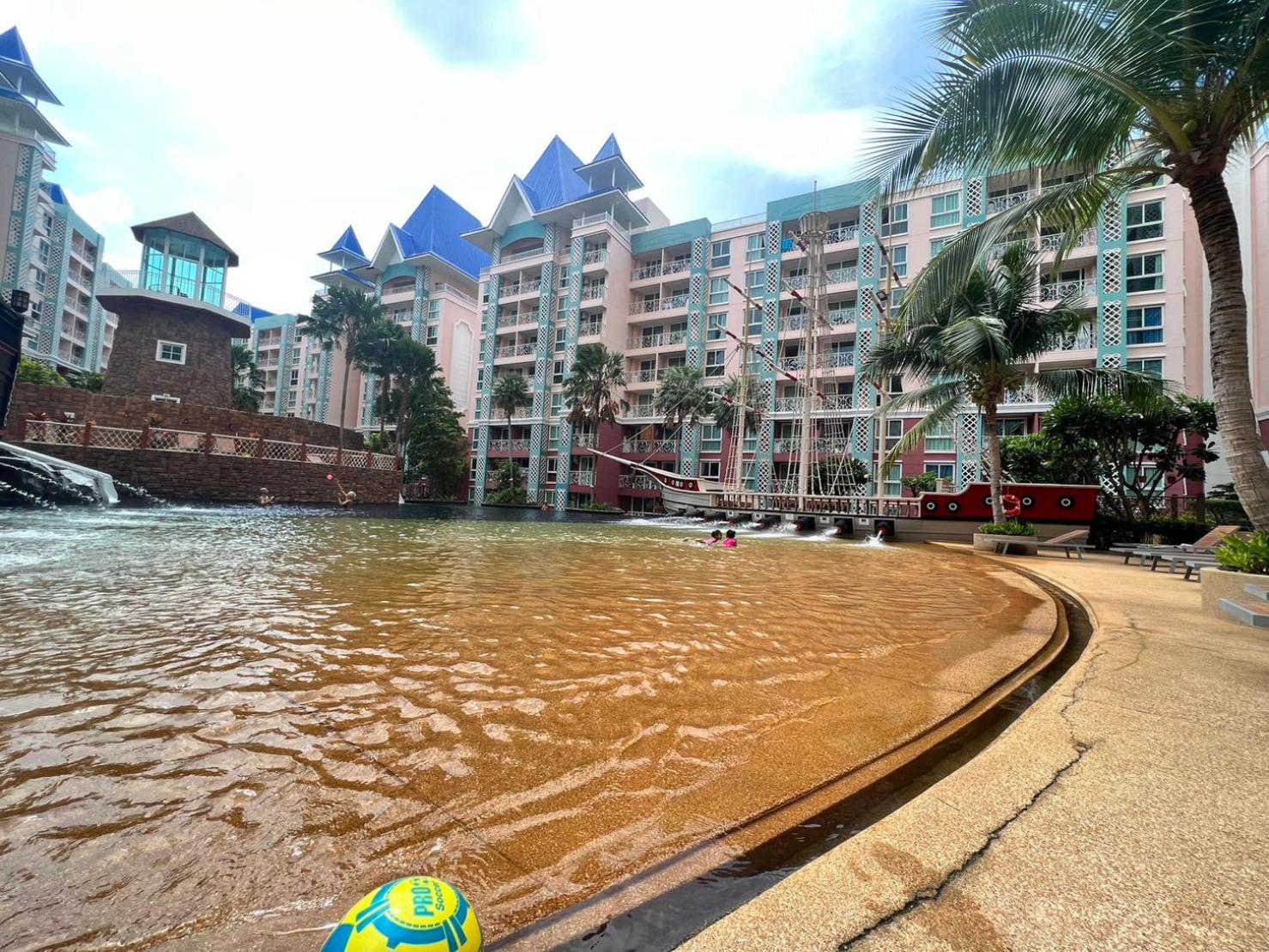 Grande Cariibbean Pattaya By Thita Aparthotel Luaran gambar