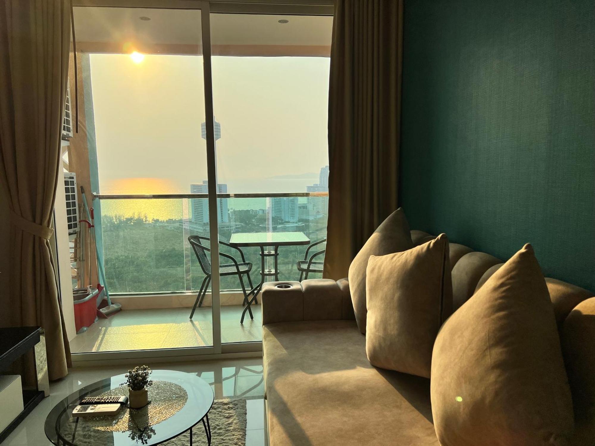Grande Cariibbean Pattaya By Thita Aparthotel Luaran gambar